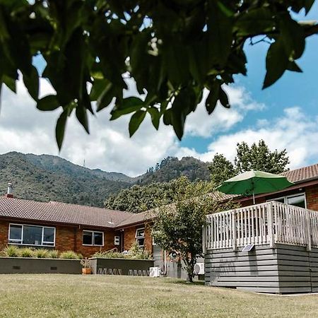 The Nunnery Hotel Te Aroha Kültér fotó